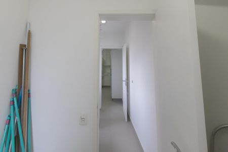 Apartamento à venda com 127m², 3 quartos e 2 vagas Apartamento à venda com 127m², 3 quartos e 2 vagasQuarto de Serviço