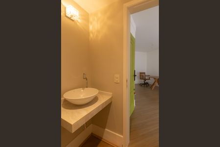 Apartamento à venda com 127m², 3 quartos e 2 vagas Apartamento à venda com 127m², 3 quartos e 2 vagasLavabo