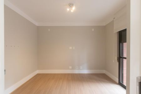Apartamento à venda com 127m², 3 quartos e 2 vagas Apartamento à venda com 127m², 3 quartos e 2 vagasEscritório