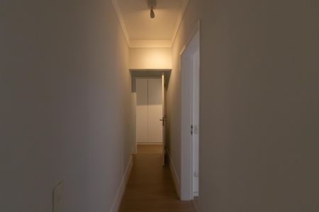 Apartamento à venda com 127m², 3 quartos e 2 vagas Apartamento à venda com 127m², 3 quartos e 2 vagasCorredor