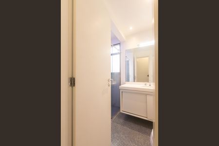 Apartamento à venda com 127m², 3 quartos e 2 vagas Apartamento à venda com 127m², 3 quartos e 2 vagasBanheiro da Suíte 2