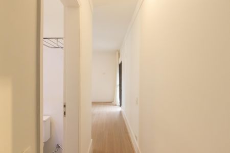 Apartamento à venda com 127m², 3 quartos e 2 vagas Apartamento à venda com 127m², 3 quartos e 2 vagasSuíte 2