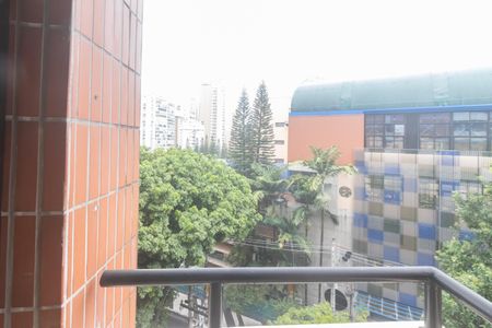 Apartamento à venda com 127m², 3 quartos e 2 vagas Apartamento à venda com 127m², 3 quartos e 2 vagasVaranda Suíte 2