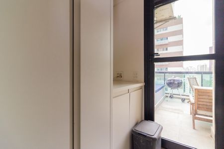 Área de Serviço de apartamento para alugar com 1 quarto, 84m² em Pinheiros, São Paulo