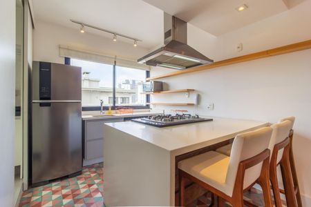Cozinha de apartamento para alugar com 1 quarto, 84m² em Pinheiros, São Paulo