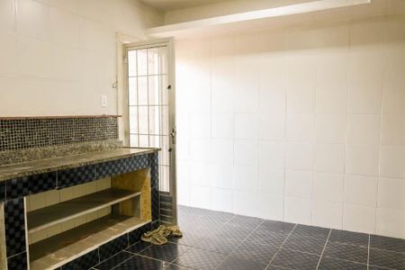 Casa de condomínio para alugar com 59m², 2 quartos e sem vagaCozinha