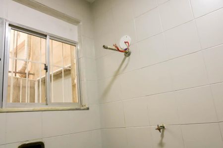 Casa de condomínio para alugar com 59m², 2 quartos e sem vagaBanheiro