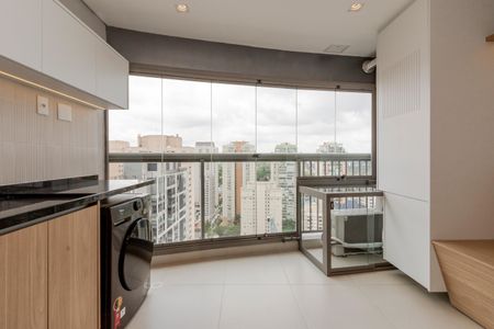 Varanda de kitnet/studio à venda com 1 quarto, 32m² em Jardim das Acacias, São Paulo