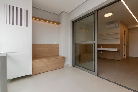 Studio à venda com 32m², 1 quarto e 1 vagaVaranda