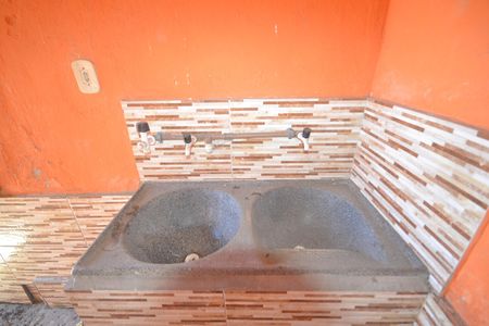 Casa para alugar com 30m², 1 quarto e sem vagaÁrea de Serviço