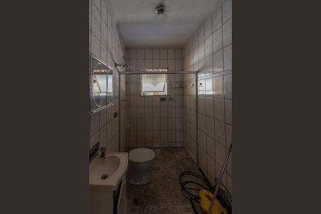 Casa para alugar com 300m², 3 quartos e 6 vagasBanheiro 2