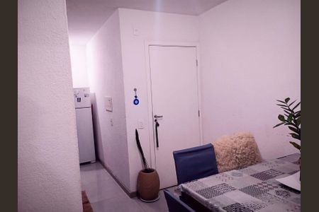Sala de apartamento para alugar com 2 quartos, 41m² em Olaria, Canoas