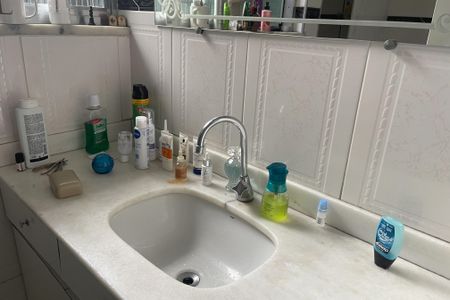 Casa para alugar com 360m², 4 quartos e 3 vagas Casa para alugar com 360m², 4 quartos e 3 vagasBanheiro