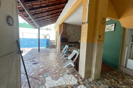 Casa para alugar com 360m², 4 quartos e 3 vagas Casa para alugar com 360m², 4 quartos e 3 vagasQuintal