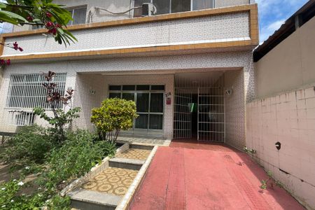 Casa para alugar com 360m², 4 quartos e 3 vagas Casa para alugar com 360m², 4 quartos e 3 vagasGaragem