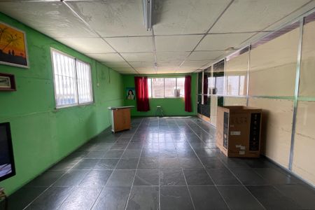 Casa para alugar com 360m², 4 quartos e 3 vagas Casa para alugar com 360m², 4 quartos e 3 vagasSala 2
