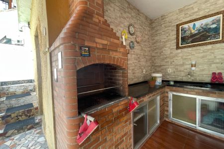 Casa para alugar com 360m², 4 quartos e 3 vagas Casa para alugar com 360m², 4 quartos e 3 vagasQuintal