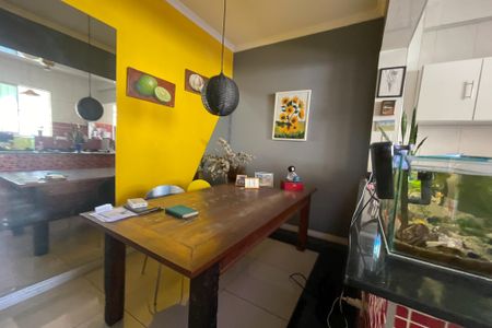 Casa para alugar com 360m², 4 quartos e 3 vagas Casa para alugar com 360m², 4 quartos e 3 vagasCozinha