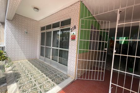Casa para alugar com 360m², 4 quartos e 3 vagas Casa para alugar com 360m², 4 quartos e 3 vagasGaragem