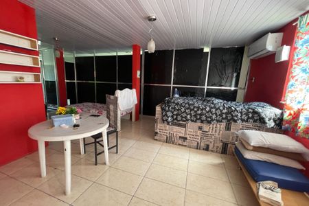 Casa para alugar com 360m², 4 quartos e 3 vagas Casa para alugar com 360m², 4 quartos e 3 vagasQuarto