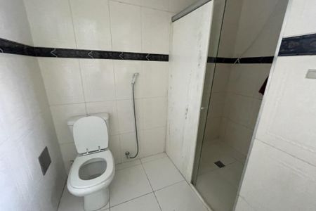 Casa para alugar com 360m², 4 quartos e 3 vagas Casa para alugar com 360m², 4 quartos e 3 vagasBanheiro
