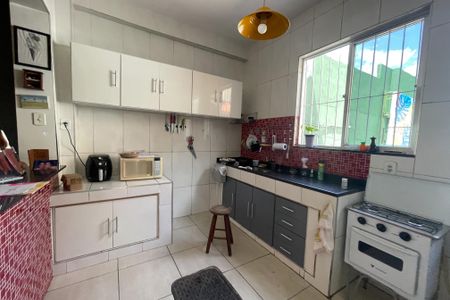 Casa para alugar com 360m², 4 quartos e 3 vagas Casa para alugar com 360m², 4 quartos e 3 vagasCozinha