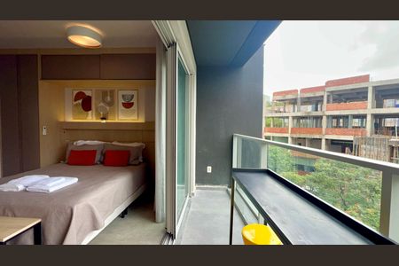 Varanda de kitnet/studio para alugar com 1 quarto, 27m² em Cerqueira César, São Paulo