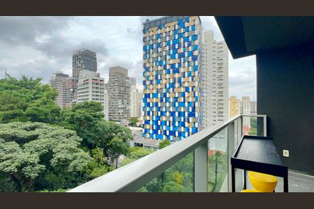 Varanda de kitnet/studio para alugar com 1 quarto, 27m² em Cerqueira César, São Paulo
