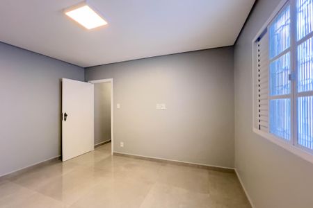 Casa para alugar com 150m², 2 quartos e sem vaga Casa para alugar com 150m², 2 quartos e sem vagaQuarto 1