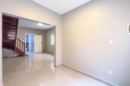 Sala de casa para alugar com 2 quartos, 150m² em Cambuci, São Paulo