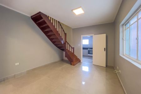 Sala de casa para alugar com 2 quartos, 150m² em Cambuci, São Paulo