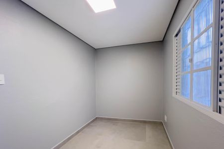 Quarto 2 de casa para alugar com 2 quartos, 150m² em Cambuci, São Paulo