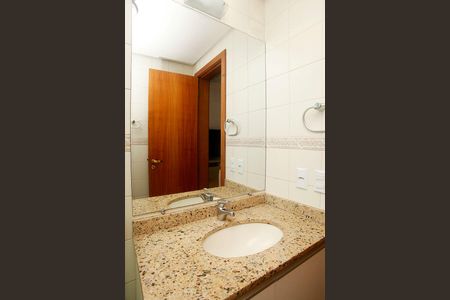 Apartamento para alugar com 63m², 2 quartos e 1 vagaBanheiro 1