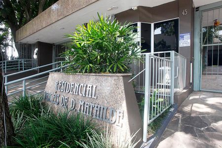 Apartamento para alugar com 63m², 2 quartos e 1 vagaPlaquinha