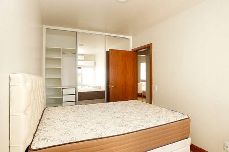 Apartamento para alugar com 63m², 2 quartos e 1 vagaQuarto 1