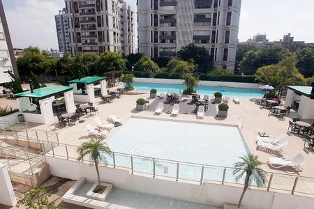 Apartamento para alugar com 63m², 2 quartos e 1 vagaÁrea Comum - Piscinas