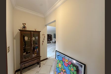 Casa para alugar com 456m², 4 quartos e 3 vagas Casa para alugar com 456m², 4 quartos e 3 vagasHall