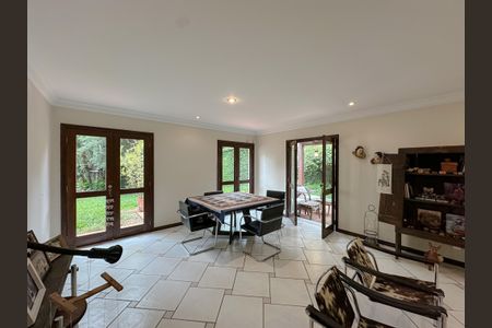 Casa para alugar com 456m², 4 quartos e 3 vagas Casa para alugar com 456m², 4 quartos e 3 vagasSala