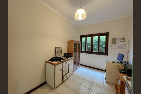 Casa para alugar com 456m², 4 quartos e 3 vagas Casa para alugar com 456m², 4 quartos e 3 vagasQuarto