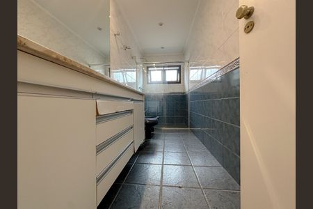 Casa para alugar com 456m², 4 quartos e 3 vagas Casa para alugar com 456m², 4 quartos e 3 vagasBanheiro Suíte 3