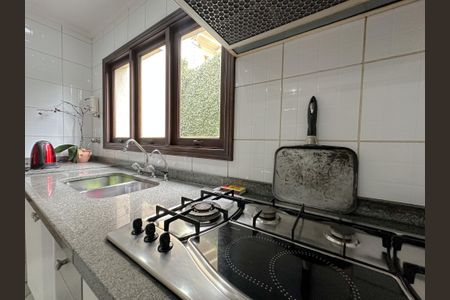 Casa para alugar com 456m², 4 quartos e 3 vagas Casa para alugar com 456m², 4 quartos e 3 vagasCozinha