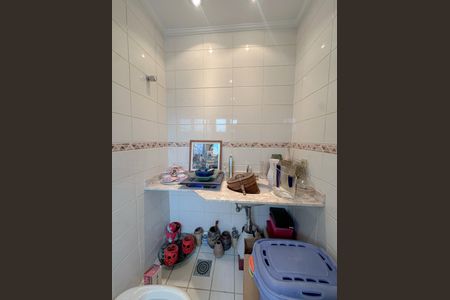 Casa para alugar com 456m², 4 quartos e 3 vagas Casa para alugar com 456m², 4 quartos e 3 vagasBanheiro Suíte 1