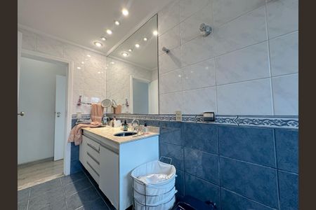 Casa para alugar com 456m², 4 quartos e 3 vagas Casa para alugar com 456m², 4 quartos e 3 vagasBanheiro Suíte 3