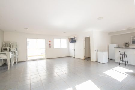 Apartamento para alugar com 42m², 2 quartos e sem vaga Apartamento para alugar com 42m², 2 quartos e sem vagaÁrea comum - Salão de festas