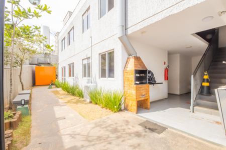 Apartamento para alugar com 42m², 2 quartos e sem vaga Apartamento para alugar com 42m², 2 quartos e sem vagaÁrea comum - Churrasqueira