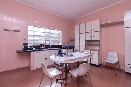 Casa para alugar com 191m², 3 quartos e 3 vagas Casa para alugar com 191m², 3 quartos e 3 vagasCozinha