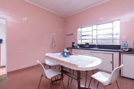 Casa para alugar com 191m², 3 quartos e 3 vagas Casa para alugar com 191m², 3 quartos e 3 vagasCozinha