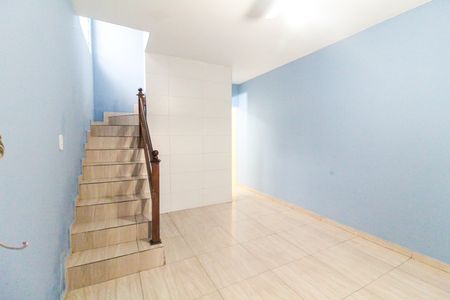 Sala de casa para alugar com 3 quartos, 125m² em Itaim Paulista, São Paulo