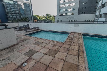 Apartamento para alugar com 167m², 3 quartos e 2 vagasÁrea comum - Piscina