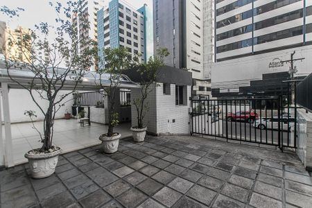 Apartamento para alugar com 167m², 3 quartos e 2 vagasQuadra Esportiva - portaria
